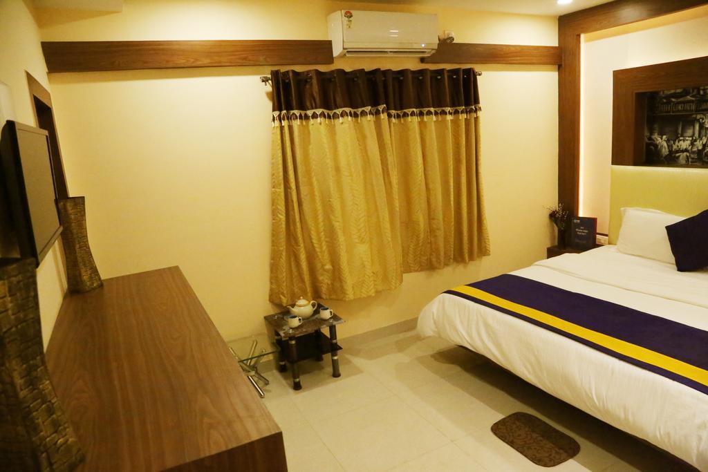 Oyo 460 Hotel Ivory Residency Калькутта Экстерьер фото